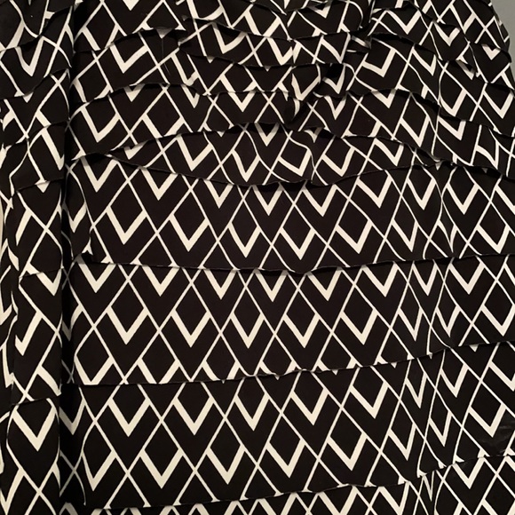 Women’s Sleeveless top - Picture 3 of 7